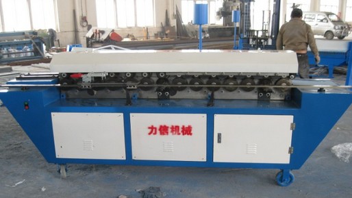 共板法兰机价格(如何做好共板法兰机的一级保养工作？)